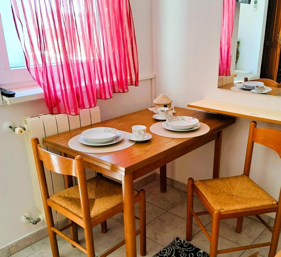 Studio Apartman Olivera روفينج المظهر الخارجي الصورة